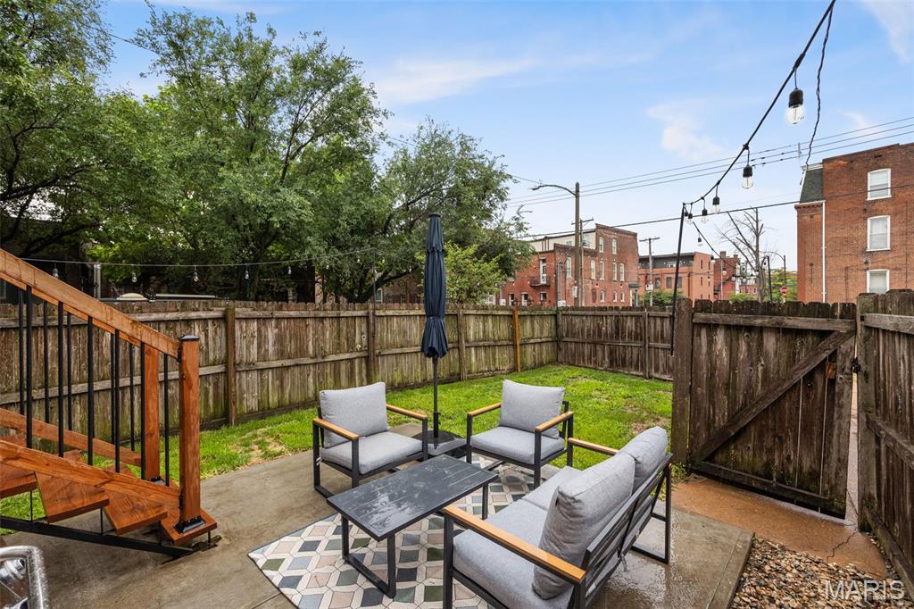 Missouri Corner - Residential