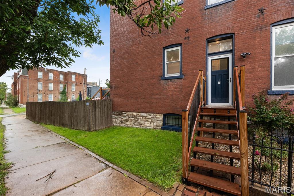 Missouri Corner - Residential