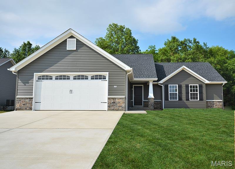 This home is a “To be built” new construction home built by Cannon Builders in Gettysburg Commons located off Bell Road. The price includes a standard home site and standard features. Additional features and Premium Home Sites may be selected as you design your new home with Holli Seidel. For more information call or text Holli for an information session at 636-439-0149. (Picture is for representation only) www.cannonbuilders.com