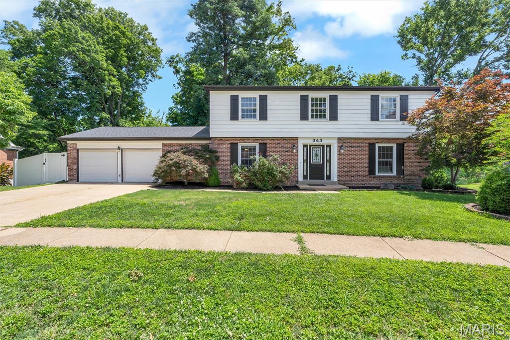 Recently renovated 5 bedroom home boasting over 3600 total square feet in Parkway Central. Perfect for multi generational living including a walk-out basement with In-Law quarters, kitchen and wet bar!  Private fenced in backyard backs to woods and has two-zone fencing to provide pets their own space. Main floor offers 2 separate family rooms, open kitchen and dining.  Recent renovations to lighting and flooring throughout with modern accents in kitchen overhaul with beautiful quartz cabinets and all brand-new appliances.  This home is turn-key and move-in ready, all of the details have been thoughtfully prepared for the right family.  This neighborhood and location of East Chesterfield is quick proximity to Creve Coeur shops and restaurants that are some of the best in West County! Welcome home.