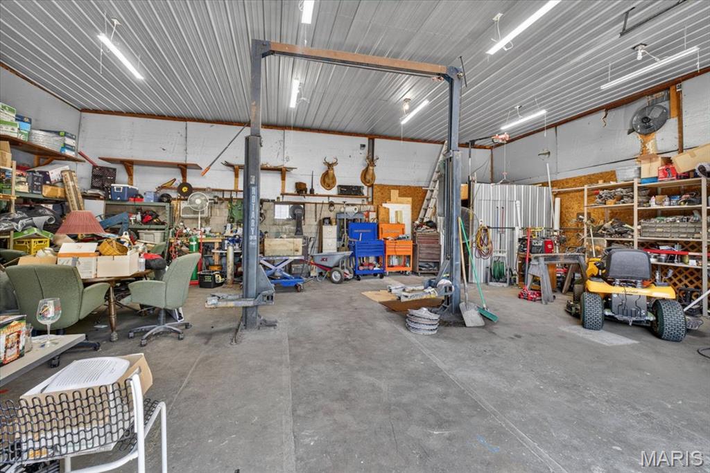 Mitweides Add - Commercial Sale