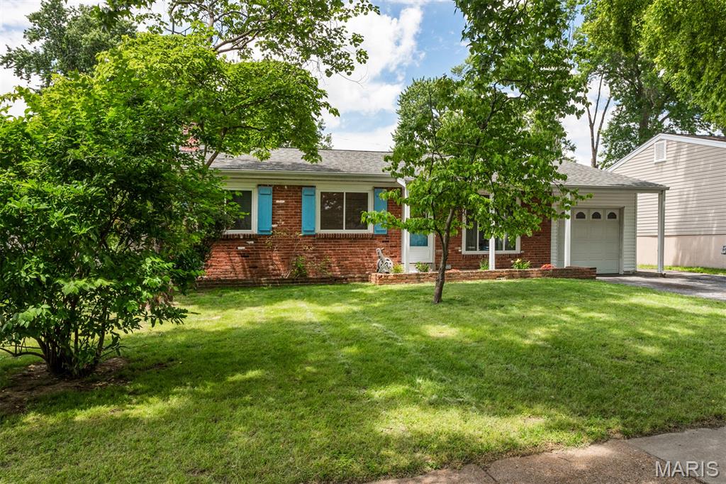 This is such a cute home in highly sought after Brookside Subdivision.  It has a wide open floor plan, perfect for entertaining. Updates galore including kitchen, baths, windows and so much more.  Three nice size bedrooms and 1.5 baths on main level.  Downstairs is a dream with a huge family room, sleeping room/office with full bath attached.  Plenty of storage space in unfinished area with built in shelving and laundry.  Out back is a fabulous fully fenced yard and patio with pergola, ideal for those summer barbeques.