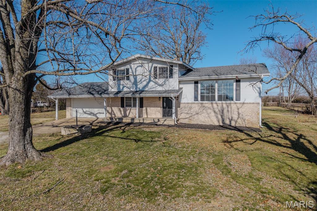 Located in a well-established neighborhood on the South Side of Lebanon, this fully renovated 5-bedroom, 3-bathroom home sits on nearly 1.5 acres and offers both space and style. Thoughtfully updated with beautiful finishes throughout, the home provides a clean, modern feel while maintaining a warm and welcoming atmosphere. The spacious layout allows for comfortable living with room to grow, work, or entertain. Outside, the expansive property offers privacy and flexibility for outdoor living, all while being conveniently close to town amenities. This move-in-ready home is a standout opportunity in a desirable location.