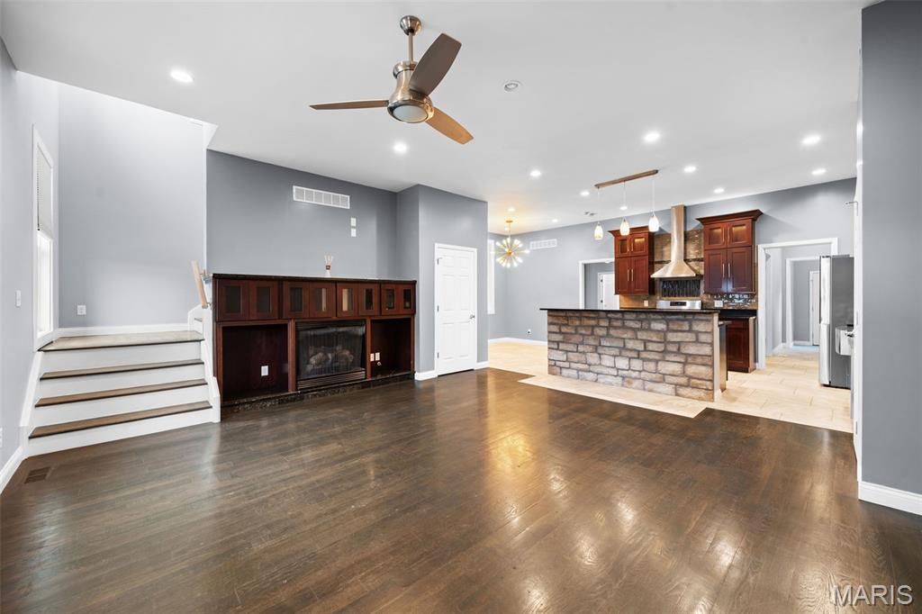 Allens Russell Terrace Add - Residential