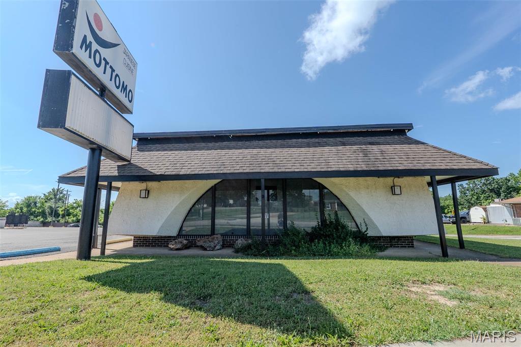 Turnkey Restaurant Opportunity-Real Estate & Equipment Included. Don't miss this rare chance to own a fully equipped restaurant! This property includes the building and all appliances, dishes, and commercial-grade equipment- ready for immediate operation. Features include multiple fryers, freezers, walk-in coolers, ice machine, a wok grill and all inventory including dishes. Whether you're expanding your business or starting fresh, this setup offers everything you need. Prime location with endless potential.