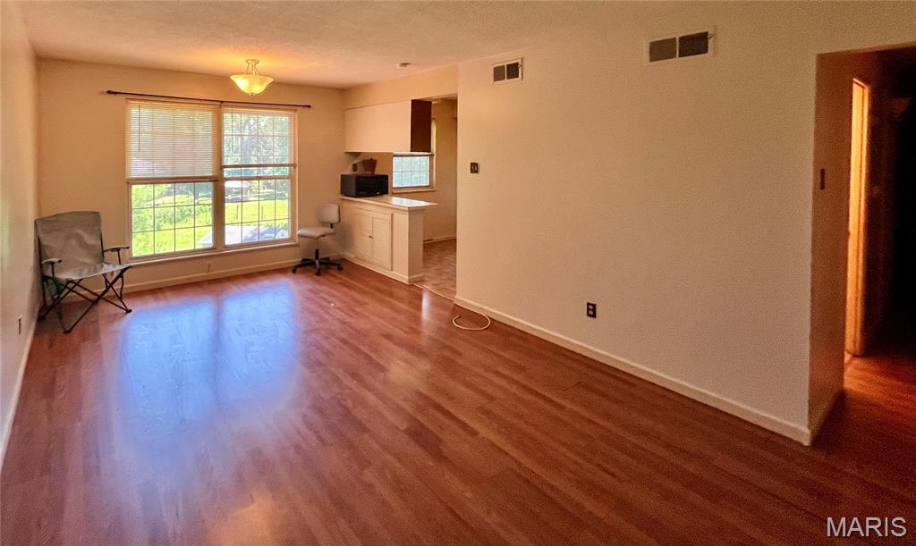 Granada Condo - Residential