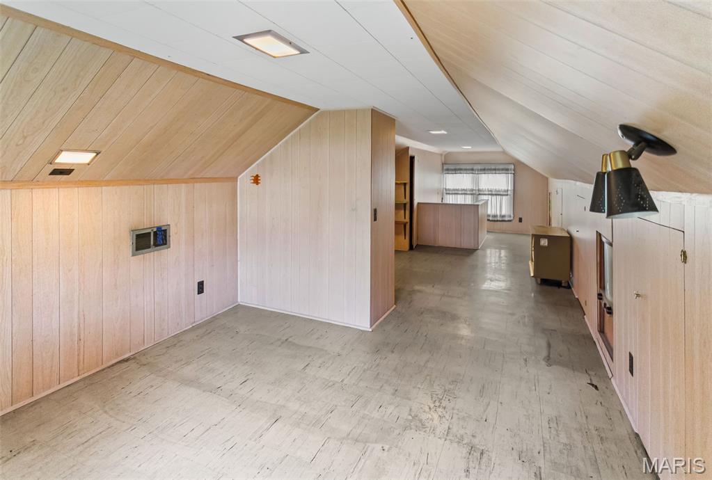 First Ext Barr Place Add - Residential