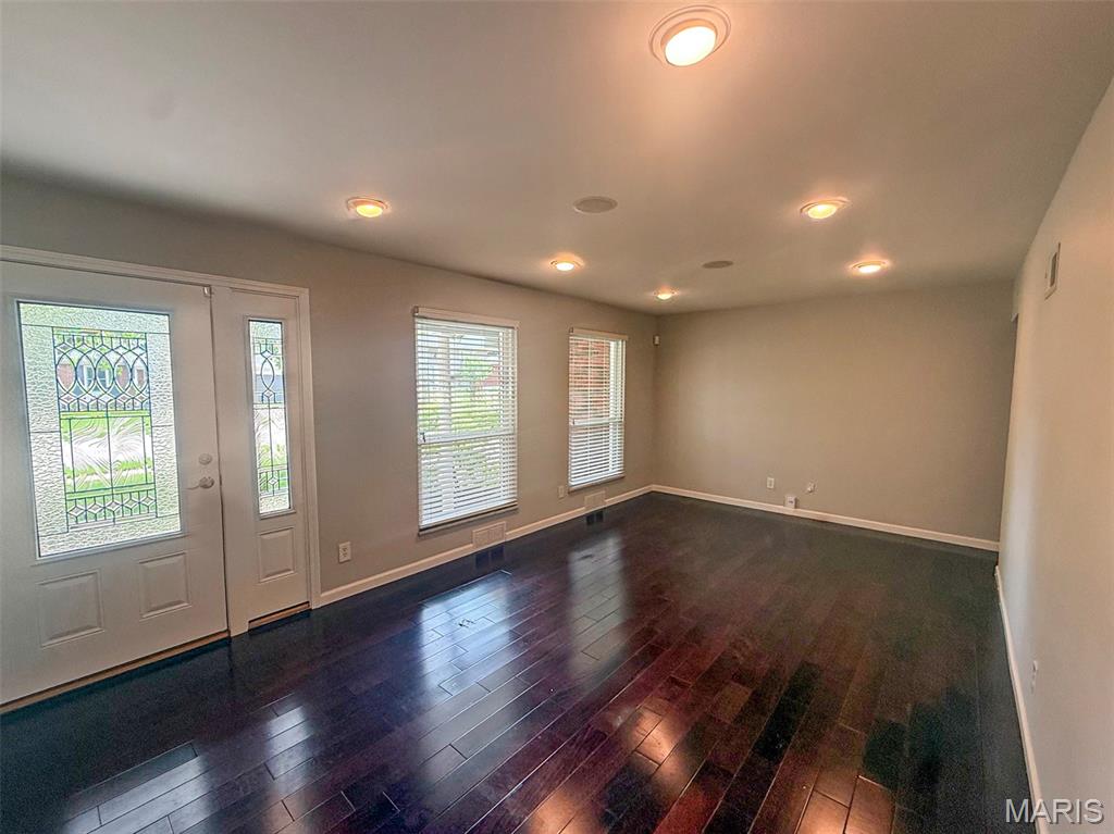 Sherwood Forest Estates - Residential