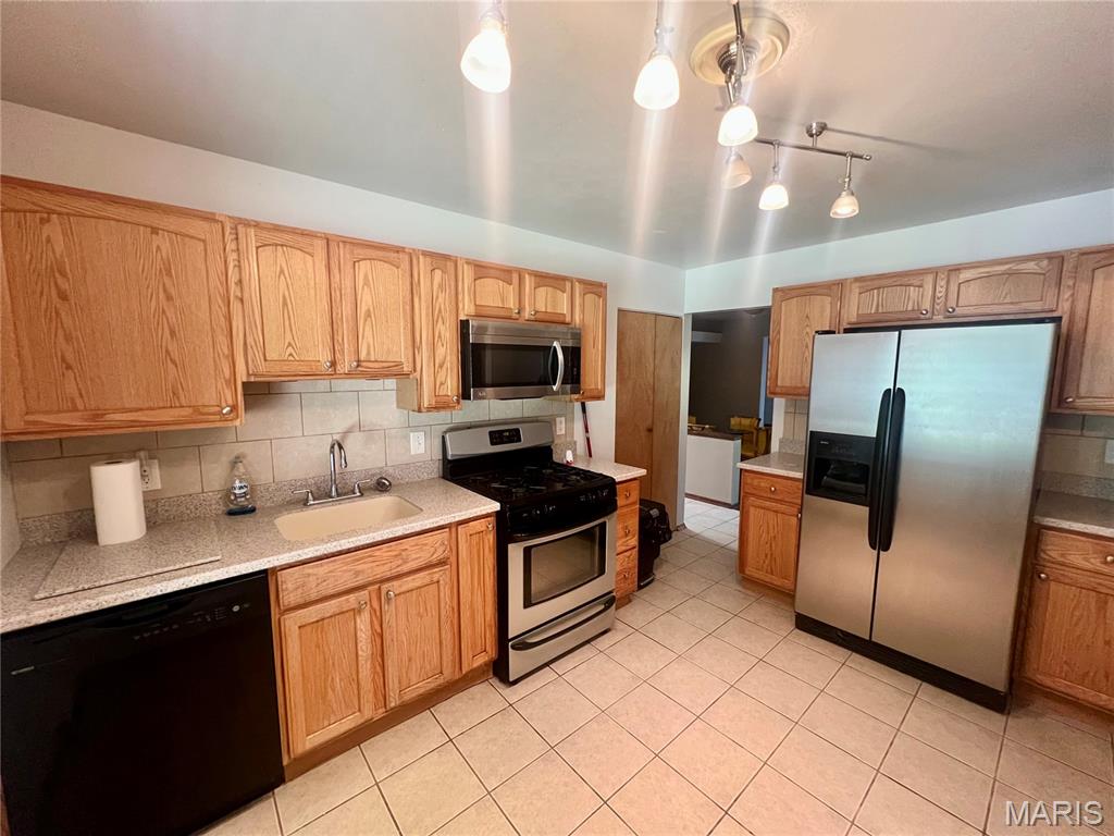 Hathaway Manor 18 - Residential