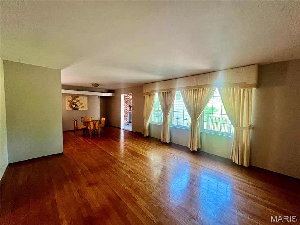 Hathaway Manor 18 - Residential