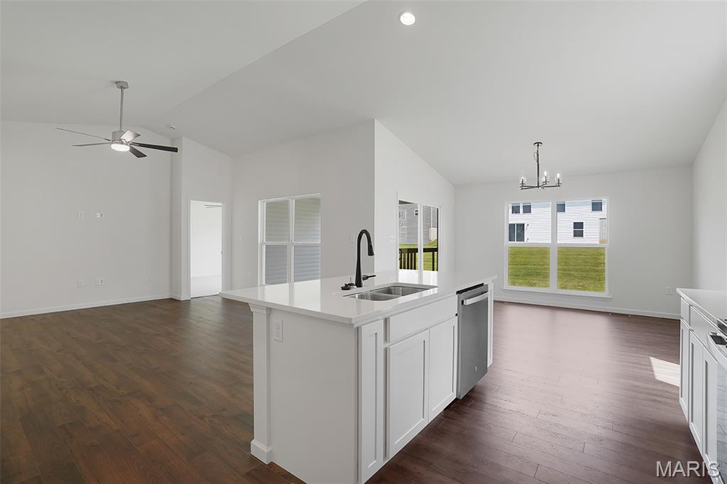 Bella Terra 87 - Residential