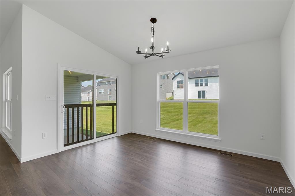Bella Terra 87 - Residential