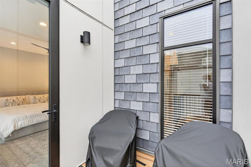 Artizen/West Pine Twnhms - Residential Lease
