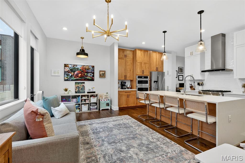 Artizen/West Pine Twnhms - Residential Lease