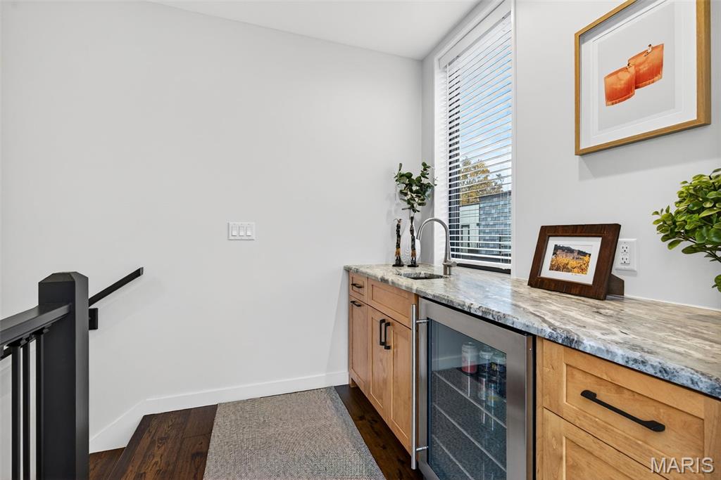 Artizen/West Pine Twnhms - Residential Lease