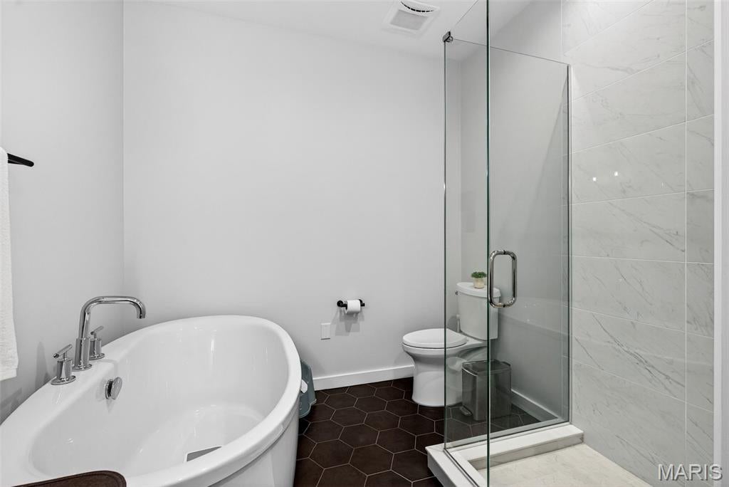 Artizen/West Pine Twnhms - Residential Lease