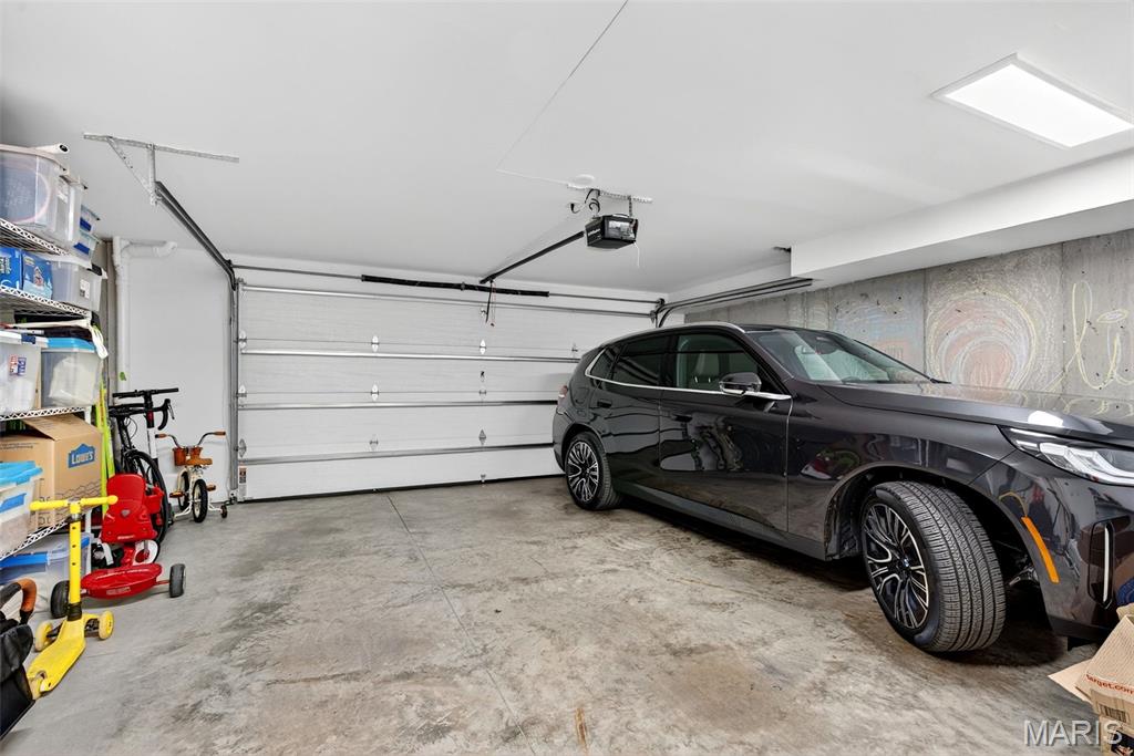 Artizen/West Pine Twnhms - Residential Lease