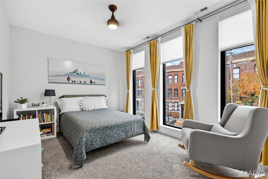 Artizen/West Pine Twnhms - Residential Lease
