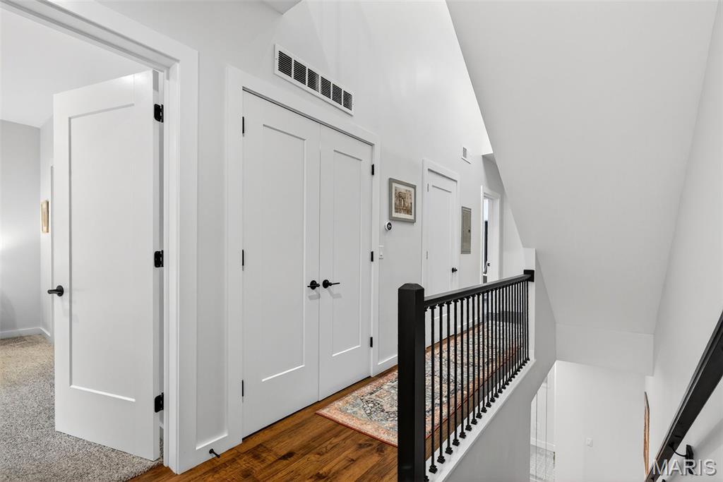 Artizen/West Pine Twnhms - Residential Lease