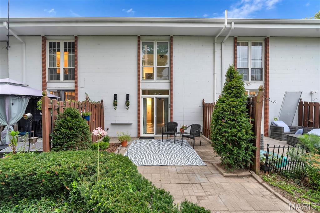 Mason Woods Village Condo - Residential