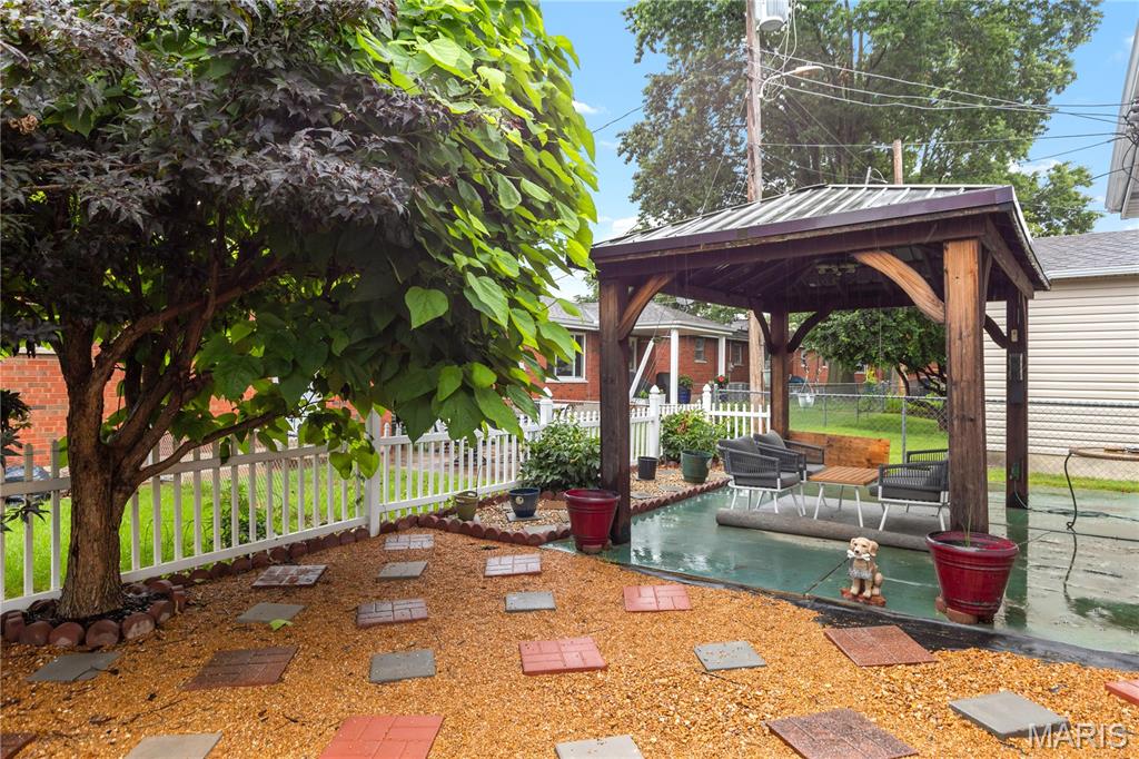 Viola Place - Residential