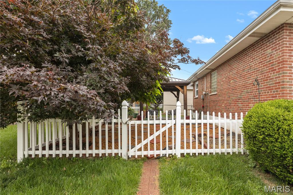 Viola Place - Residential