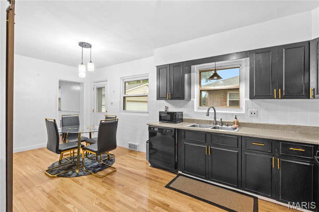 Viola Place - Residential