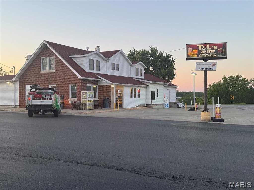 Freeburg - Commercial Sale