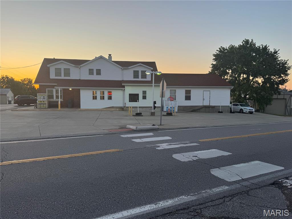 Freeburg - Commercial Sale