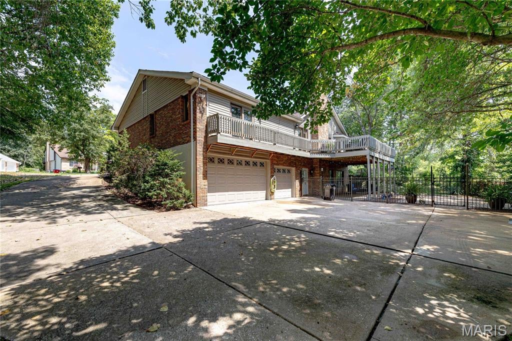 Oakvilla Manor - Residential