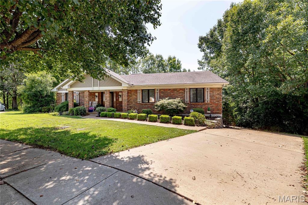Oakvilla Manor - Residential