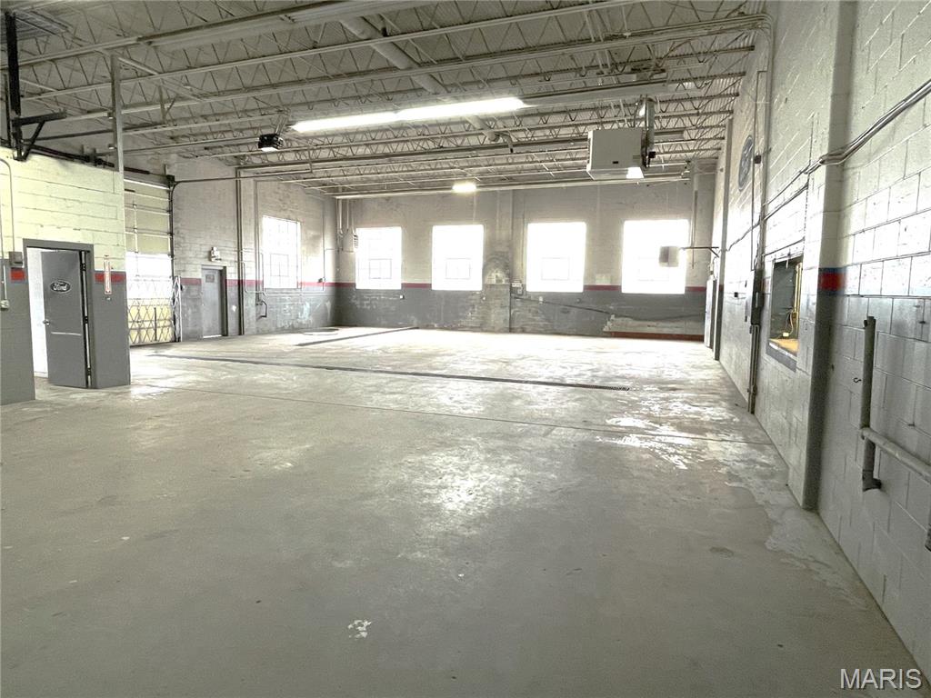 Not in a subdvision - Commercial Sale