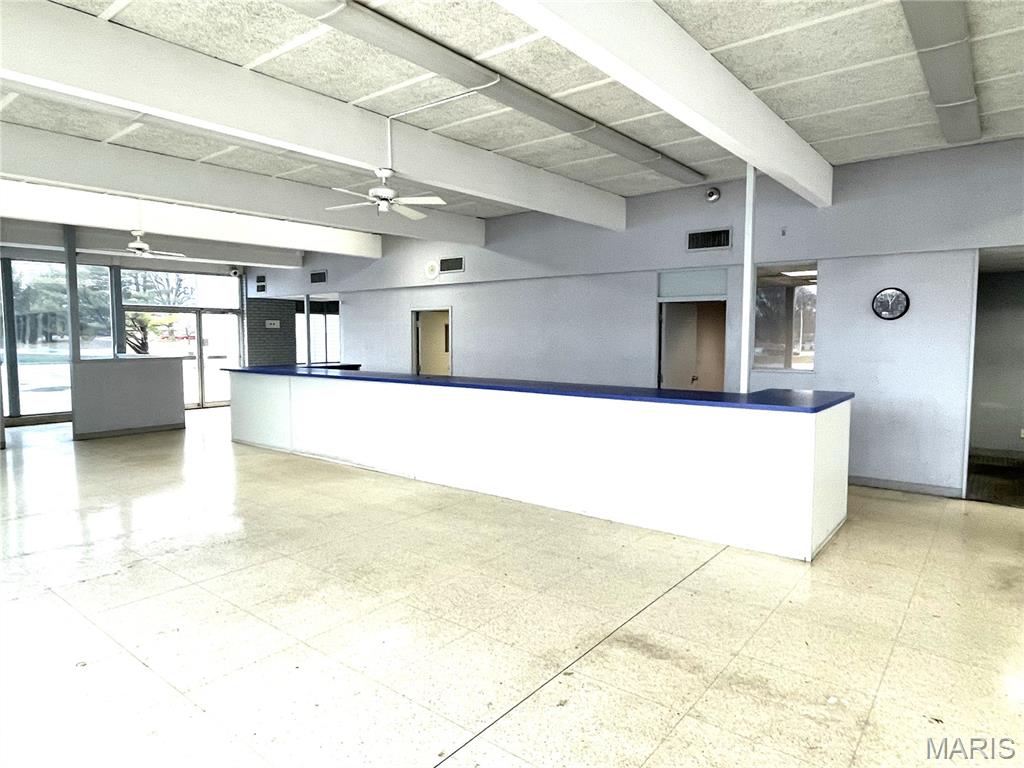 Not in a subdvision - Commercial Sale