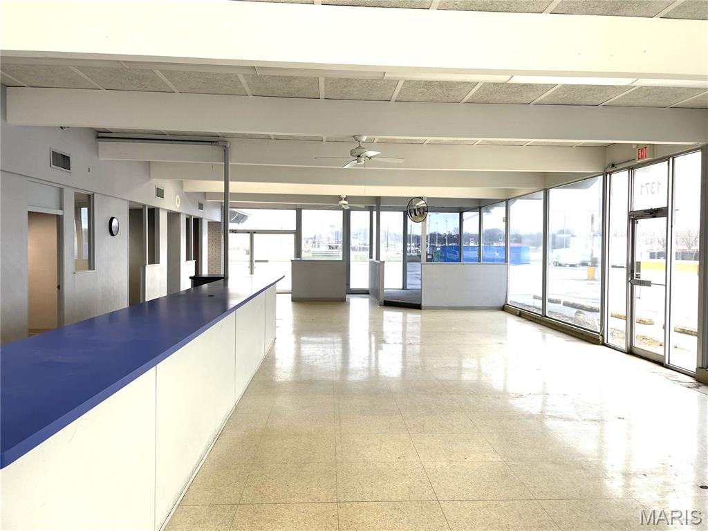 Not in a subdvision - Commercial Sale