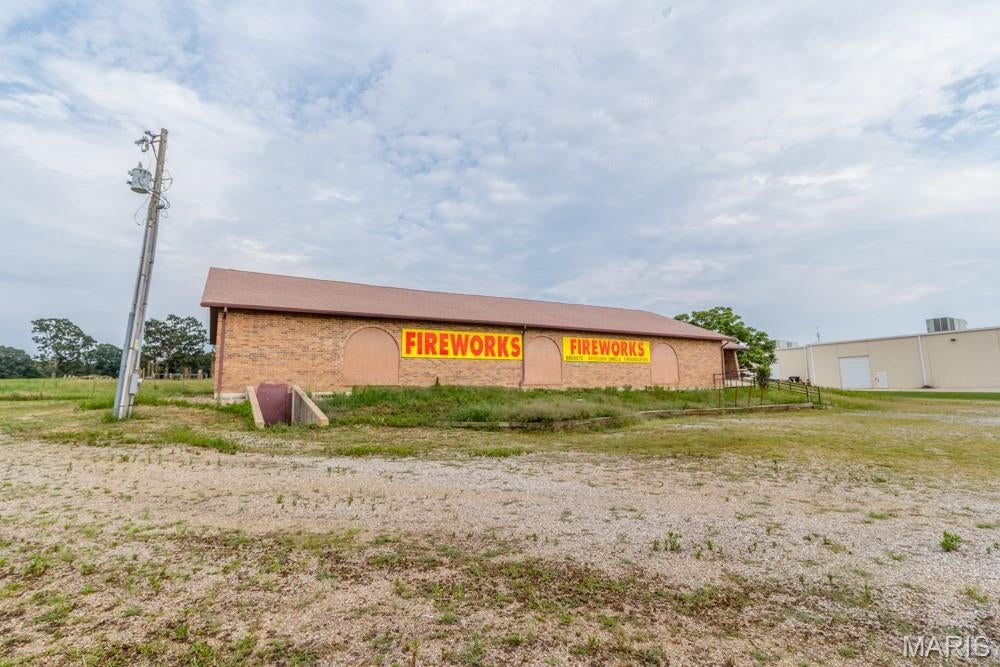 Rural - Commercial Sale