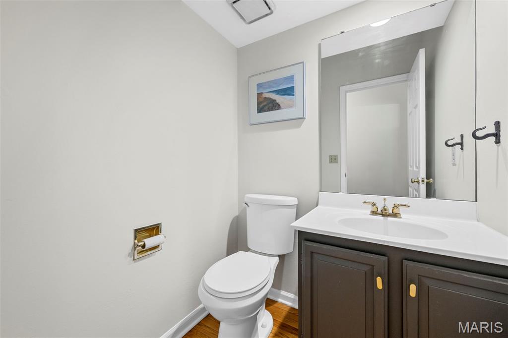 Hawken Condo Ph J - Residential