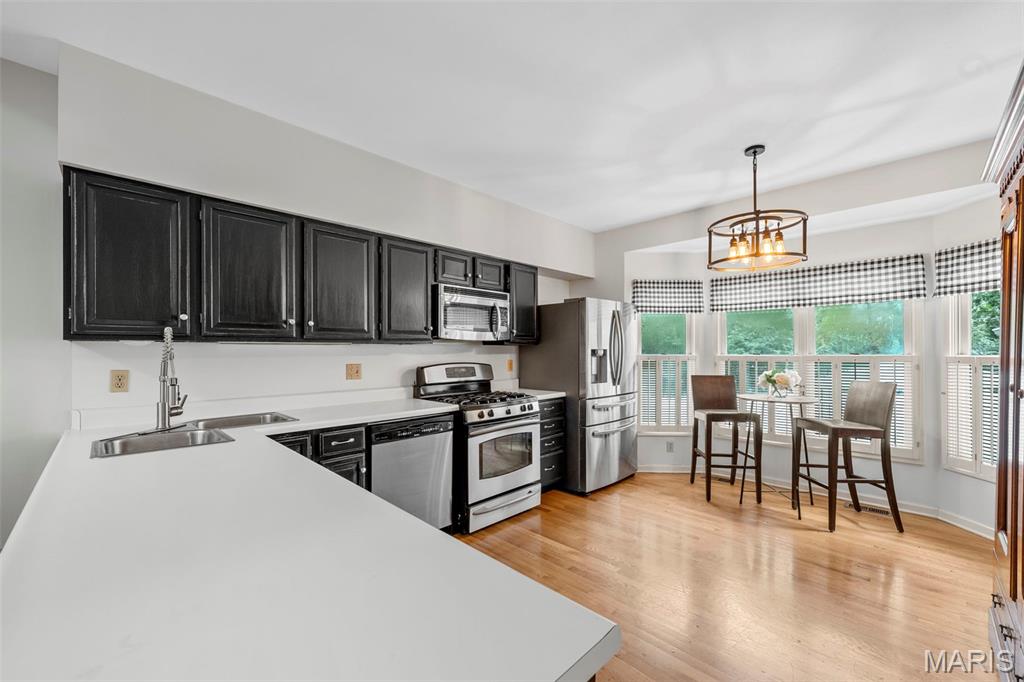 Hawken Condo Ph J - Residential