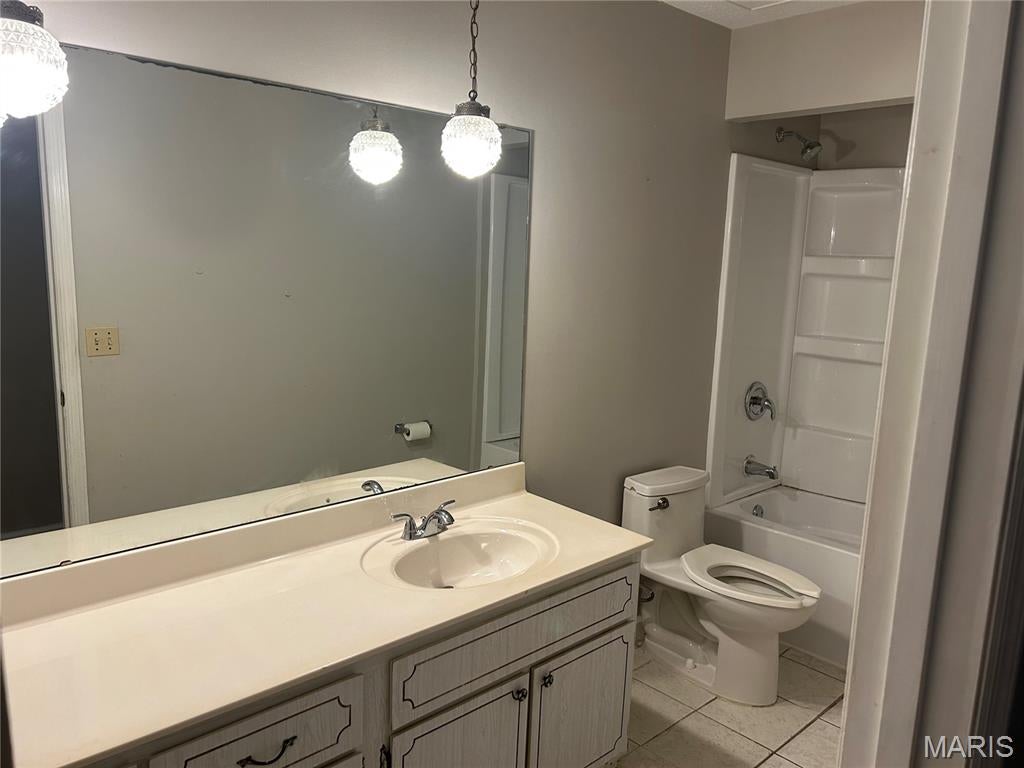Lsl #6 Resub #106 & 123 - Residential Lease