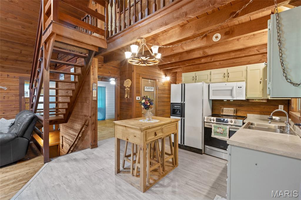 Lake Seven Falls - Residential