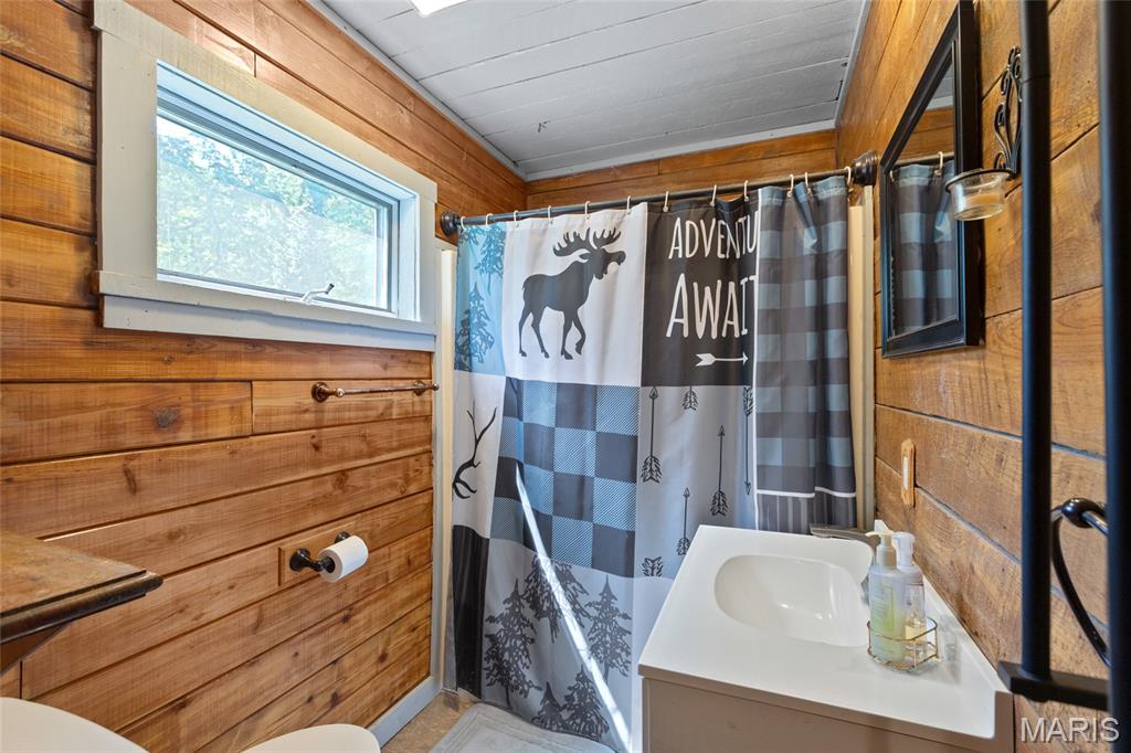 Lake Seven Falls - Residential
