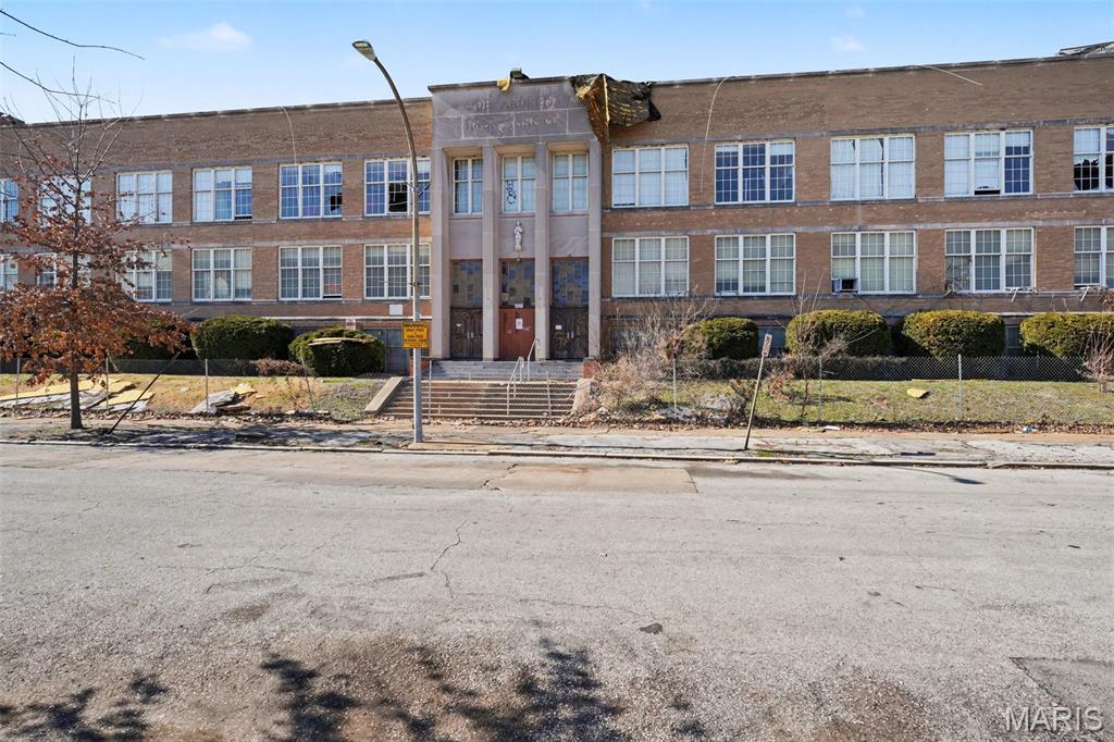 Hutchinsons Add - Commercial Sale
