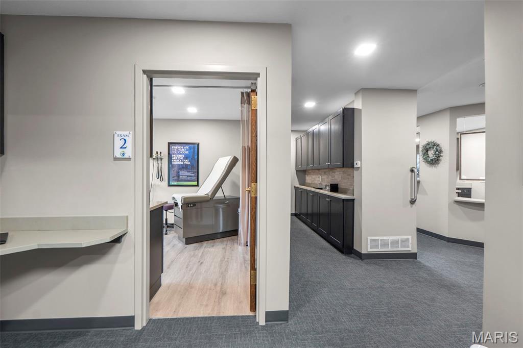 Parkview Terrace Ph I - Commercial Sale