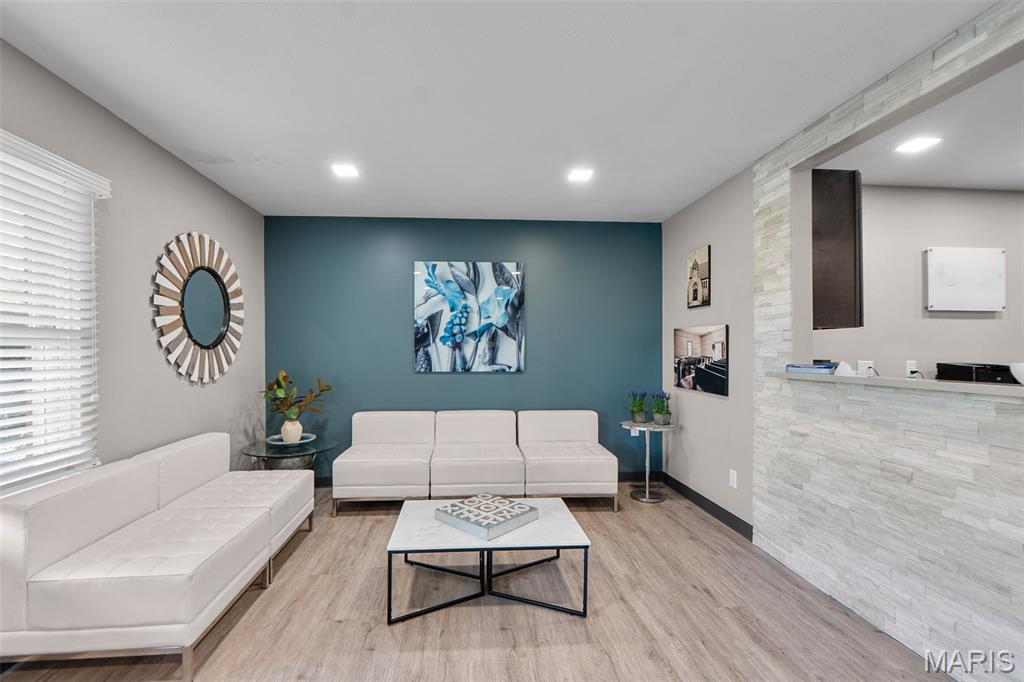 Parkview Terrace Ph I - Commercial Sale