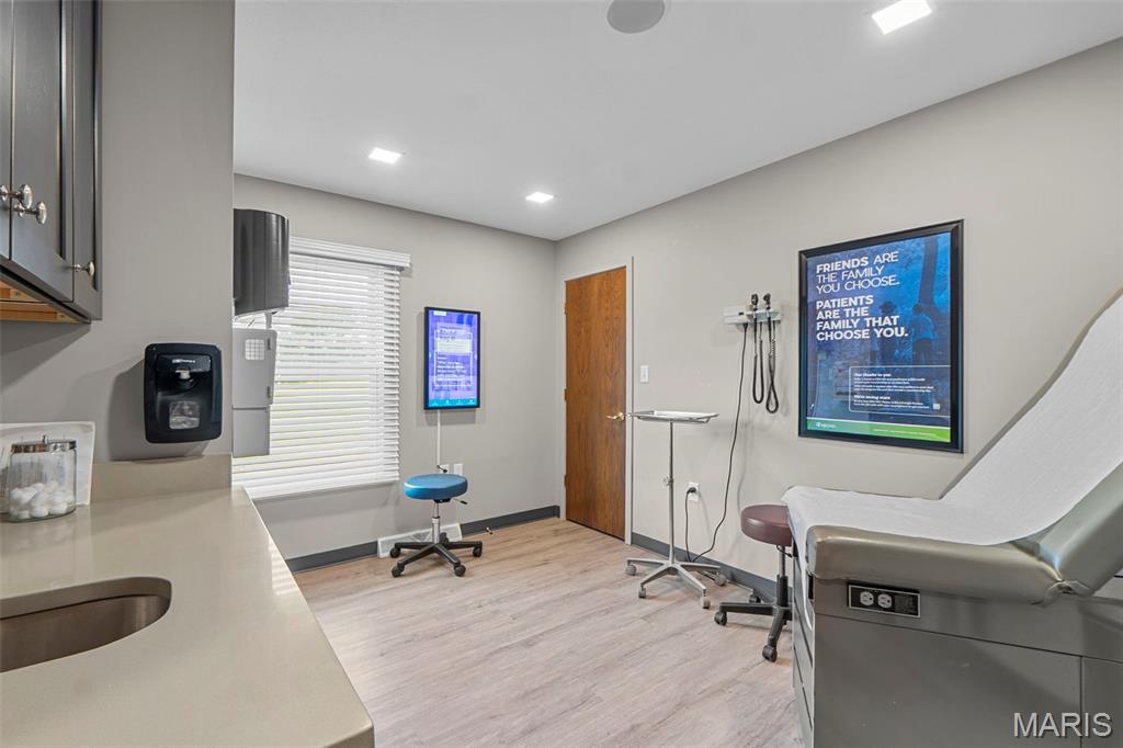 Parkview Terrace Ph I - Commercial Sale