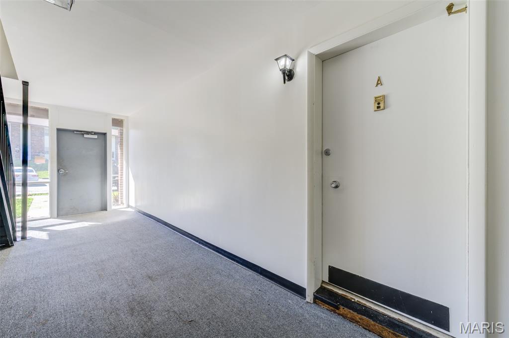 Hazelcrest Condo - Residential