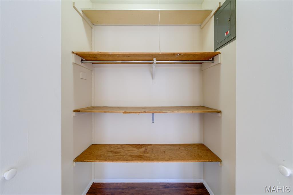Hazelcrest Condo - Residential