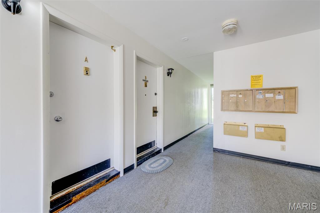 Hazelcrest Condo - Residential