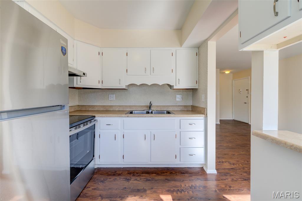 Hazelcrest Condo - Residential