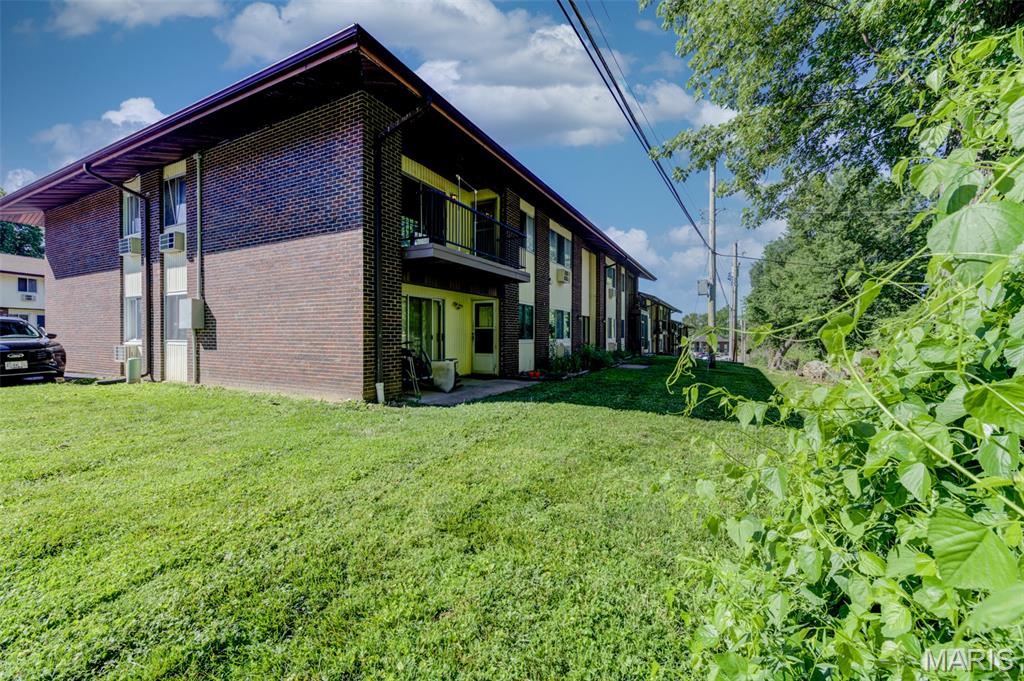 Hazelcrest Condo - Residential