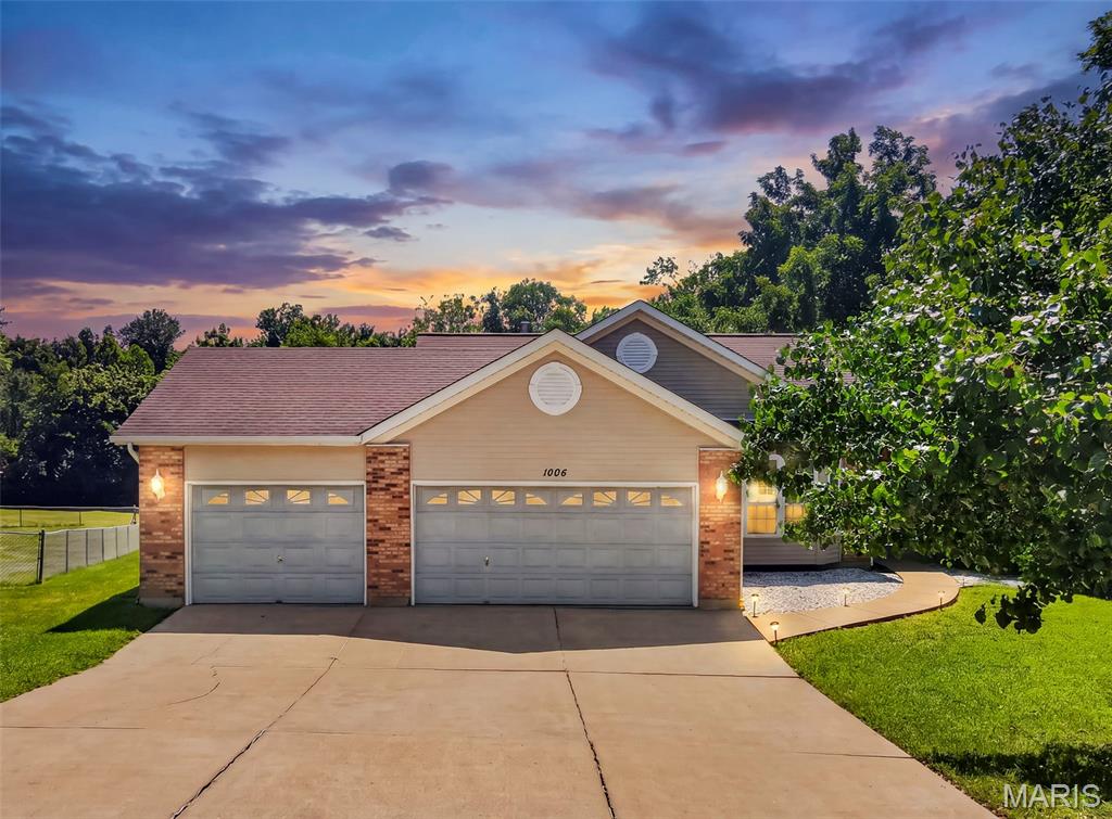 Welcome home to this beautifully maintained 3-bedroom ranch nestled on a quiet cul-de-sac in Arnold! Situated on an exceptionally large, level lot with mature trees, this home offers the perfect combination of comfort, space, and functionality. You'll love the impressive 3-car garage, architectural shingle roof, and inviting curb appeal.
Step inside to discover a bright, open floor plan featuring vaulted ceilings in both the living room and kitchen. The spacious living room is anchored by a beautiful brick gas fireplace with a classic mantel, creating a warm and inviting gathering space. The eat-in kitchen features a gas range and French doors that open to a wonderful three-season room—perfect for relaxing with your morning coffee or entertaining guests throughout much of the year.
The formal dining room showcases a beautiful bay window, while the secondary bedroom also features a charming bay window that fills the room with natural light. The private primary suite is a true retreat with a large bay window, his-and-her closets, double vanity, and a luxurious bath complete with a separate soaking tub and shower.
The finished lower level provides incredible additional living space with a large recreation room, built-in bar, convenient half bath, two separate storage rooms, and a cedar closet—offering plenty of room for entertaining, hobbies, and organization.
Step outside to enjoy the expansive, level backyard featuring a spacious patio that's perfect for summer BBQs, outdoor gatherings, or simply relaxing while enjoying the peaceful surroundings.
With its desirable ranch floor plan, finished lower level, oversized lot, 3-car garage, and sought-after cul-de-sac location, this home offers everything today's buyers are looking for. Don't miss your opportunity to make this exceptional Arnold home your own!